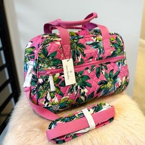 NWT Vera Bradley Compact Traveler Bag- Tropical Paradise Print PINK